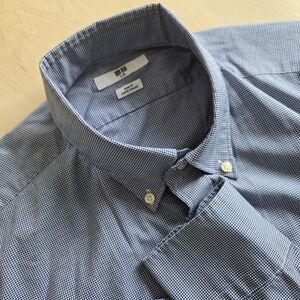 Uniqlo Blue Checkered Dress Shirt